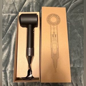 Dyson Supersonic Hair Dryer - Matte Black Finish